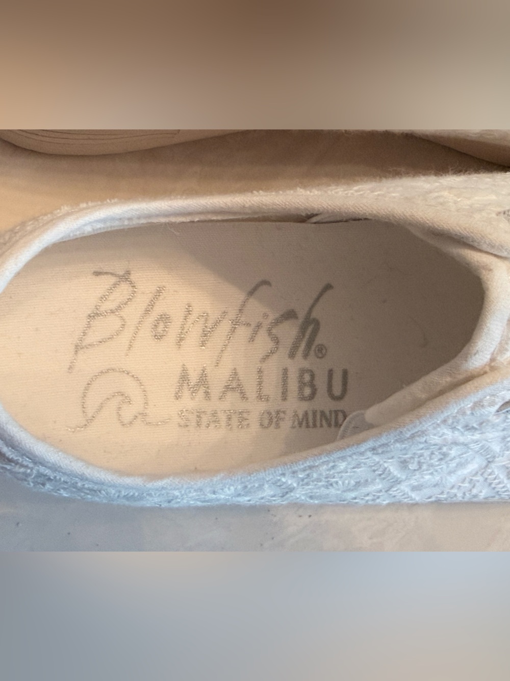 Blowfish Malibu Super Smile 2 Lace-Up White Lace Platform Sneakers Size 7 View 2
